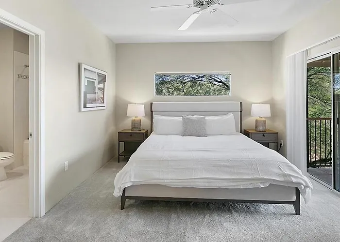 Landing - Modern With Amazing Amenities Tucson